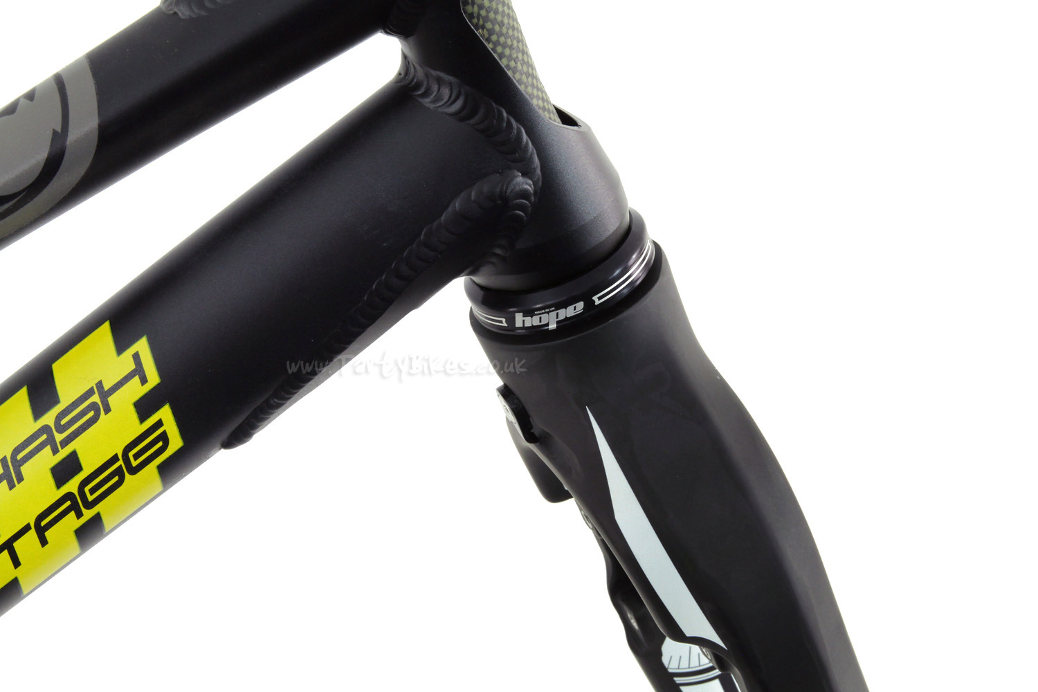 straight head tube with tapered fork